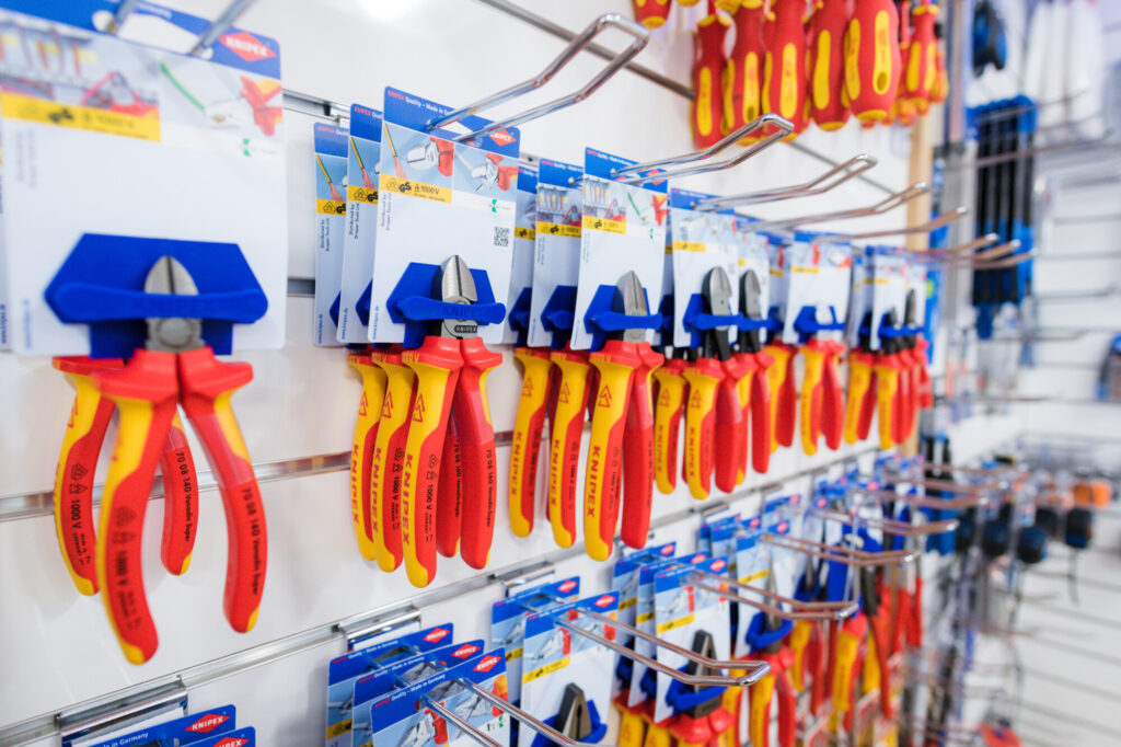 Gatwick full stocked Knipex products